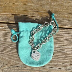 Tiffany & Co. Sterling Silver Heart Tag Bracelet with Signature Blue Pouch